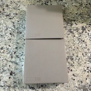 DIGITAL 2 beige plastic cases for floppy disks 1 has small crack GUC